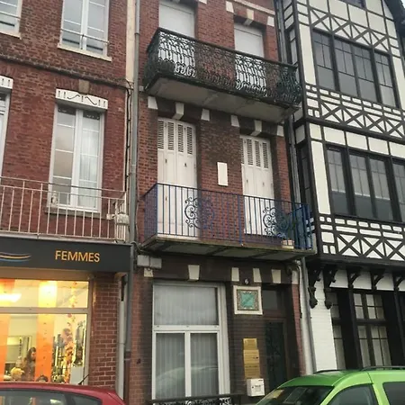 La Belle Ecluse Du Treport * 勒特雷波尔